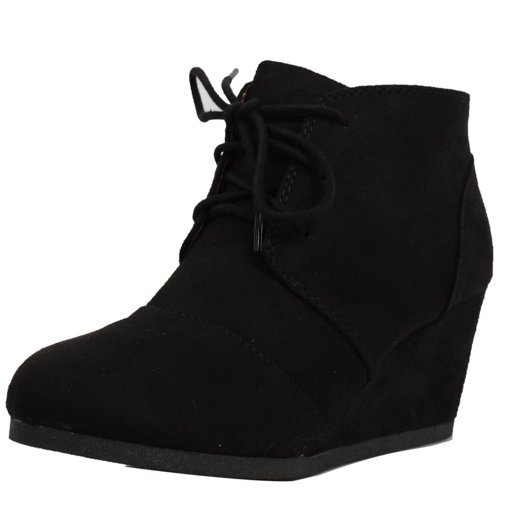 Size 8.5 Black faux suede lace up wedge ankle boot - Picture 2 of 7
